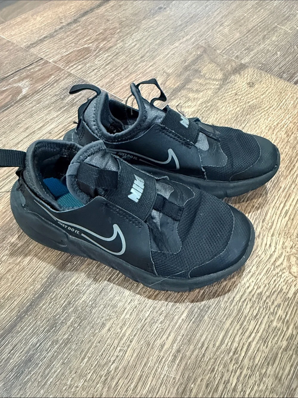 Nike Kids Black Slip-On Sneakers with Reflective Swoosh